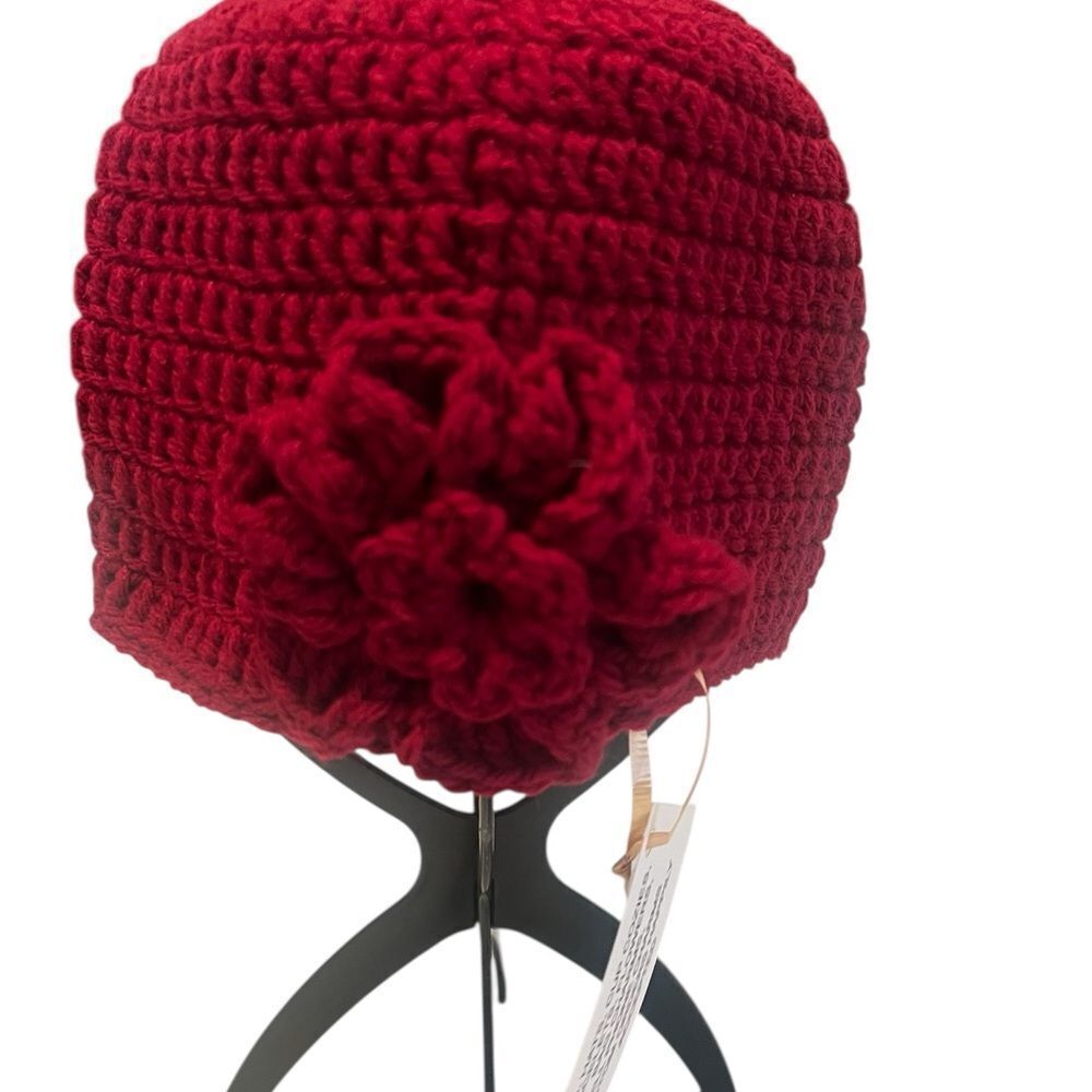 NWT Angelas Designs handmade crochet burgundy one of a kind hat with flower
